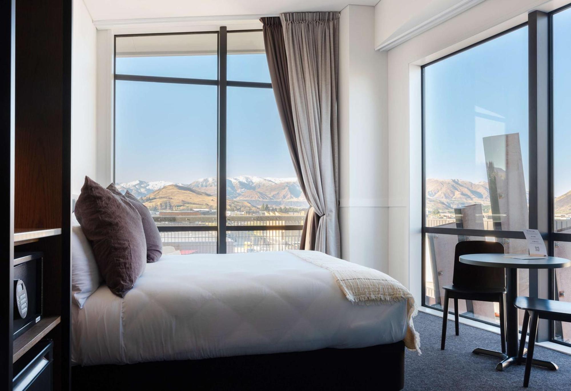 Sudima Queenstown Five Mile Hotell Exteriör bild